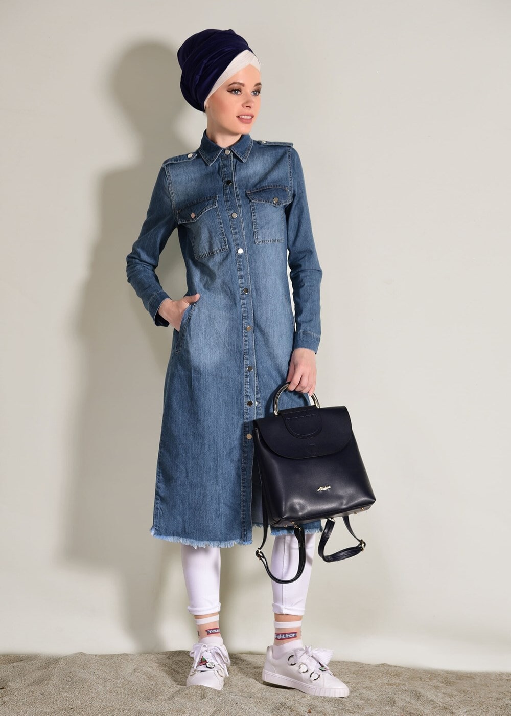 Tesettür giyim MAVİ BOYDAN ÇIT ÇITLI DENİM TRENÇKOT 0108