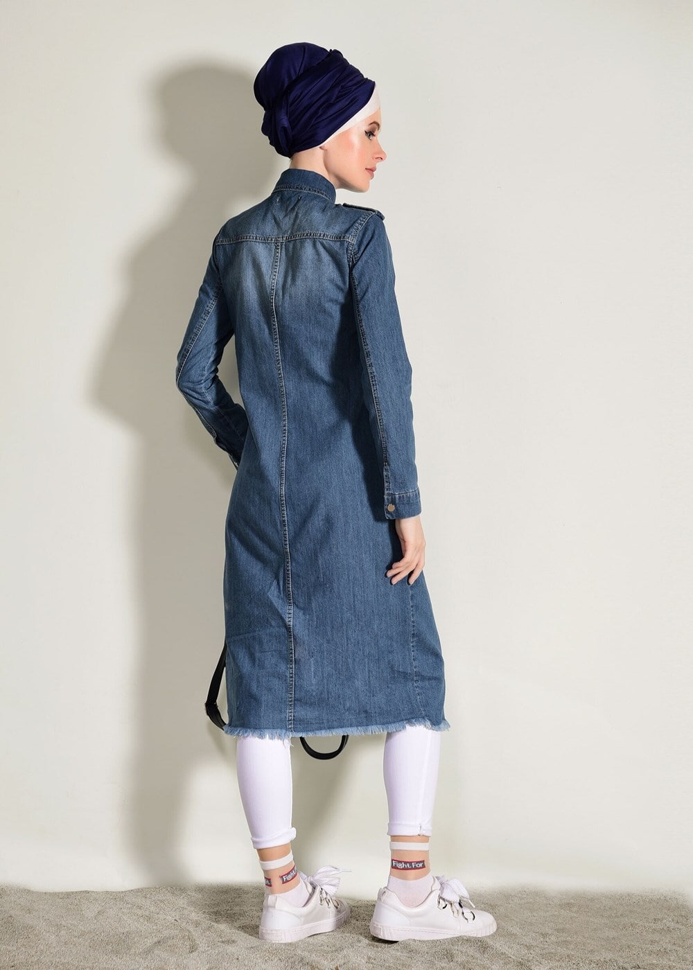 Tesettür giyim MAVİ BOYDAN ÇIT ÇITLI DENİM TRENÇKOT 0108