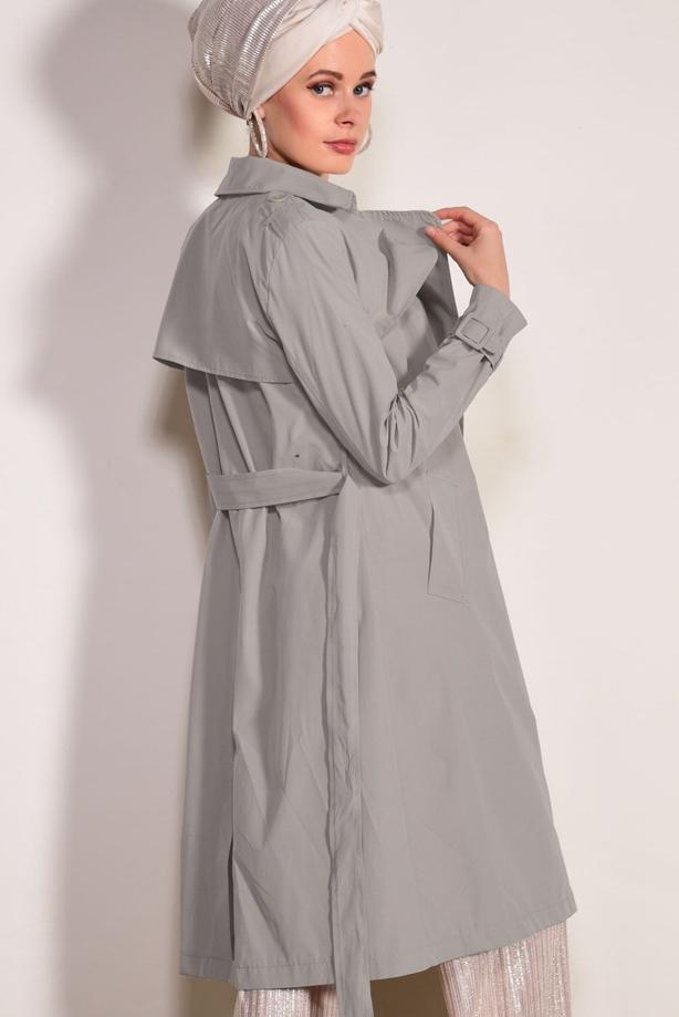 Tesettür giyim  KRUVAZE YAKA CEP DETAYLI TRENÇKOT 0876  - TRENDTESETTÜR