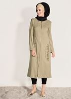 Tesettür giyim BEJ BASKI DETAYLI FERMUARLI TRENÇKOT 1025 