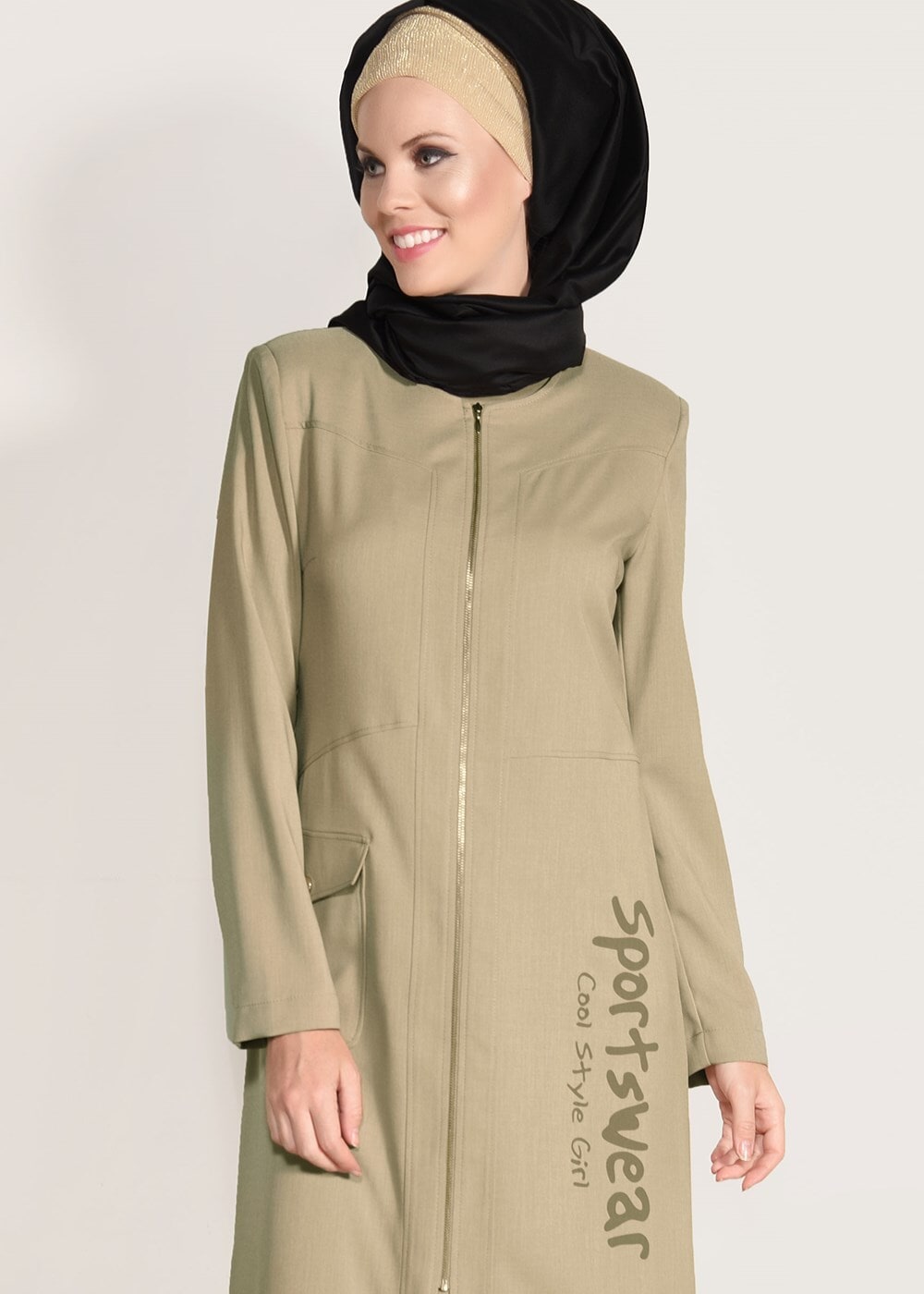 Tesettür giyim BEJ BASKI DETAYLI FERMUARLI TRENÇKOT 1025 