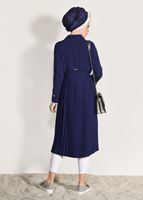 Tesettür giyim LACİVERT BİLEKLERİ KEMER DETAYLI CEPLİ TRENÇKOT 1044