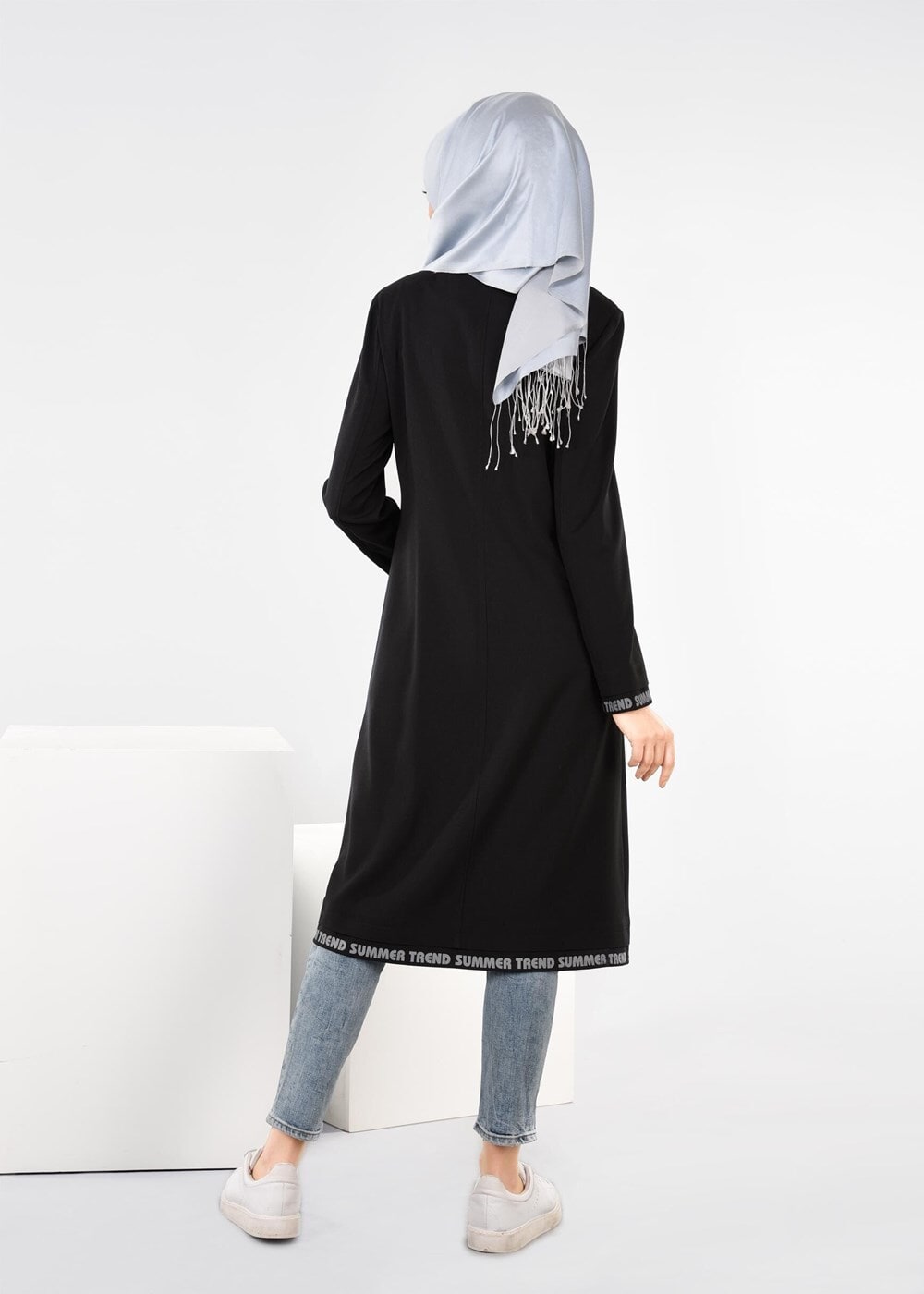 Tesettür giyim SİYAH YAZILI ŞERİT DETAYLI TRENÇKOT 1104 