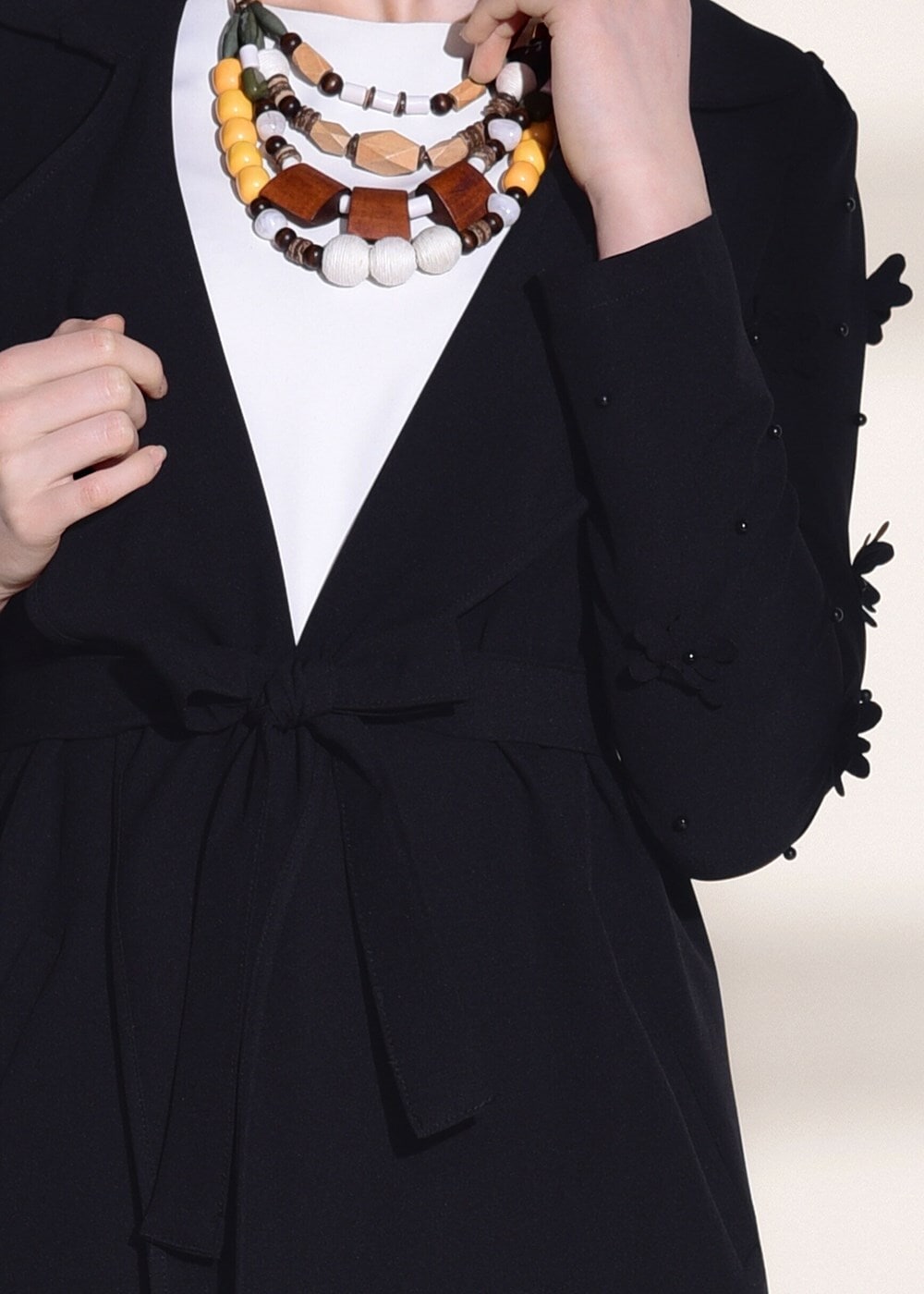 Tesettür giyim SİYAH T 1358 ModaBu- Lazer Kesimli Kuşak Detaylı Trençkot