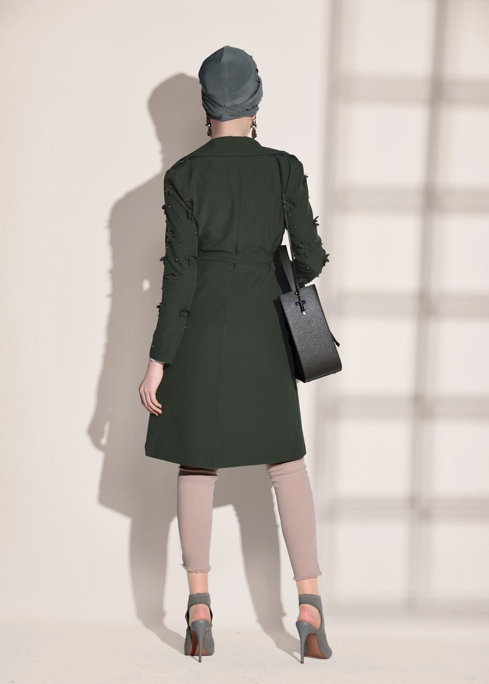 Tesettür giyim HAKİ T 1358 ModaBu- Lazer Kesimli Kuşak Detaylı Trençkot