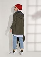 Tesettür giyim HAKİ KAPÜŞONLU BELİ BÜZGÜLÜ SPOR TRENÇKOT 4108 