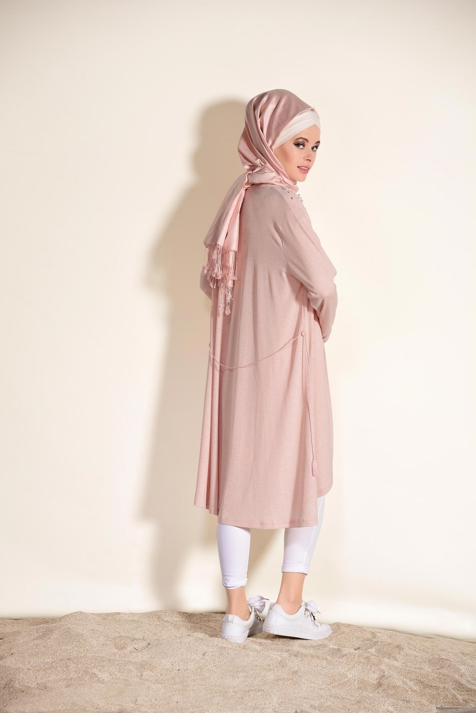 Tesettür giyim PUDRA İNCİ DETAYLI HIRKA 200832 