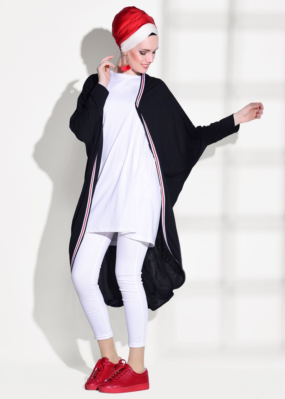 Tesettür giyim SİYAH ŞERİT DETAYLI SALAŞ HIRKA 32661 