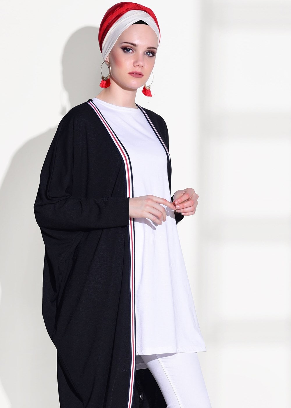 Tesettür giyim SİYAH ŞERİT DETAYLI SALAŞ HIRKA 32661 