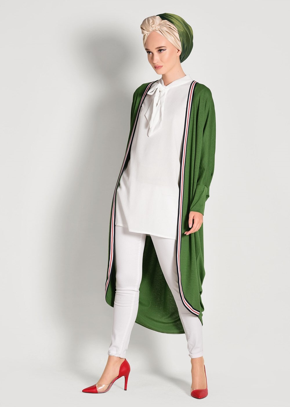 Tesettür giyim YEŞİL ŞERİT DETAYLI SALAŞ HIRKA 32661 
