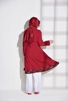 Tesettür giyim KIRMIZI ETEK UCU NAKIŞ DETAYLI HIRKA 34161