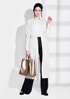 Tesettür giyim EKRU KEMER DETAYLI UZUN HIRKA 44761