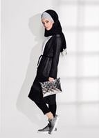 Tesettür giyim SİYAH ETEK UCU GÜPÜR DETAYLI HIRKA 48102