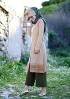 Tesettür giyim BEJ ETEK UCU GÜPÜR DETAYLI HIRKA 48102