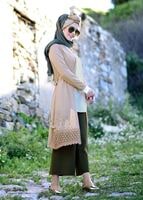 Tesettür giyim BEJ ETEK UCU GÜPÜR DETAYLI HIRKA 48102