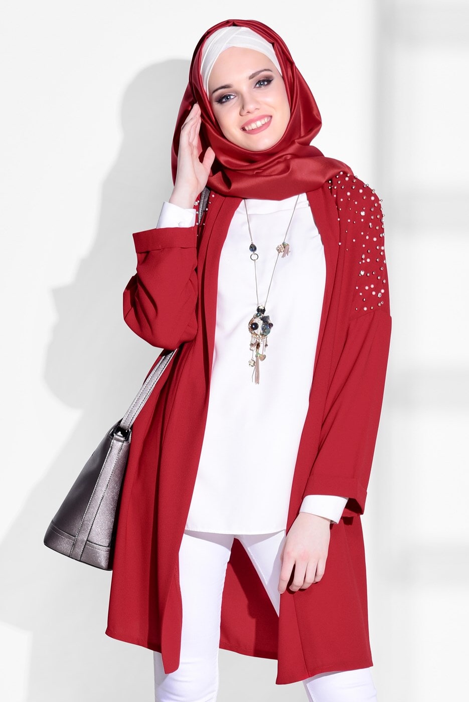 Tesettür giyim KIRMIZI TAŞ BONCUK DETAYLI HIRKA 52861 