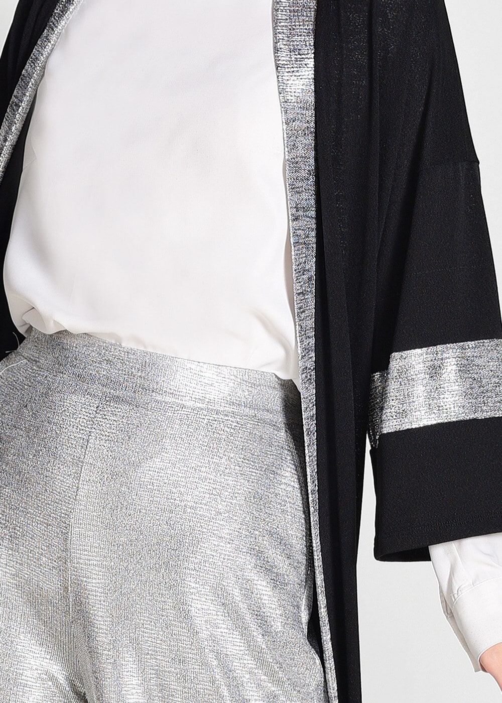 Tesettür giyim SİYAH SİMLİ ŞERİT DETAYLI HIRKA 75571