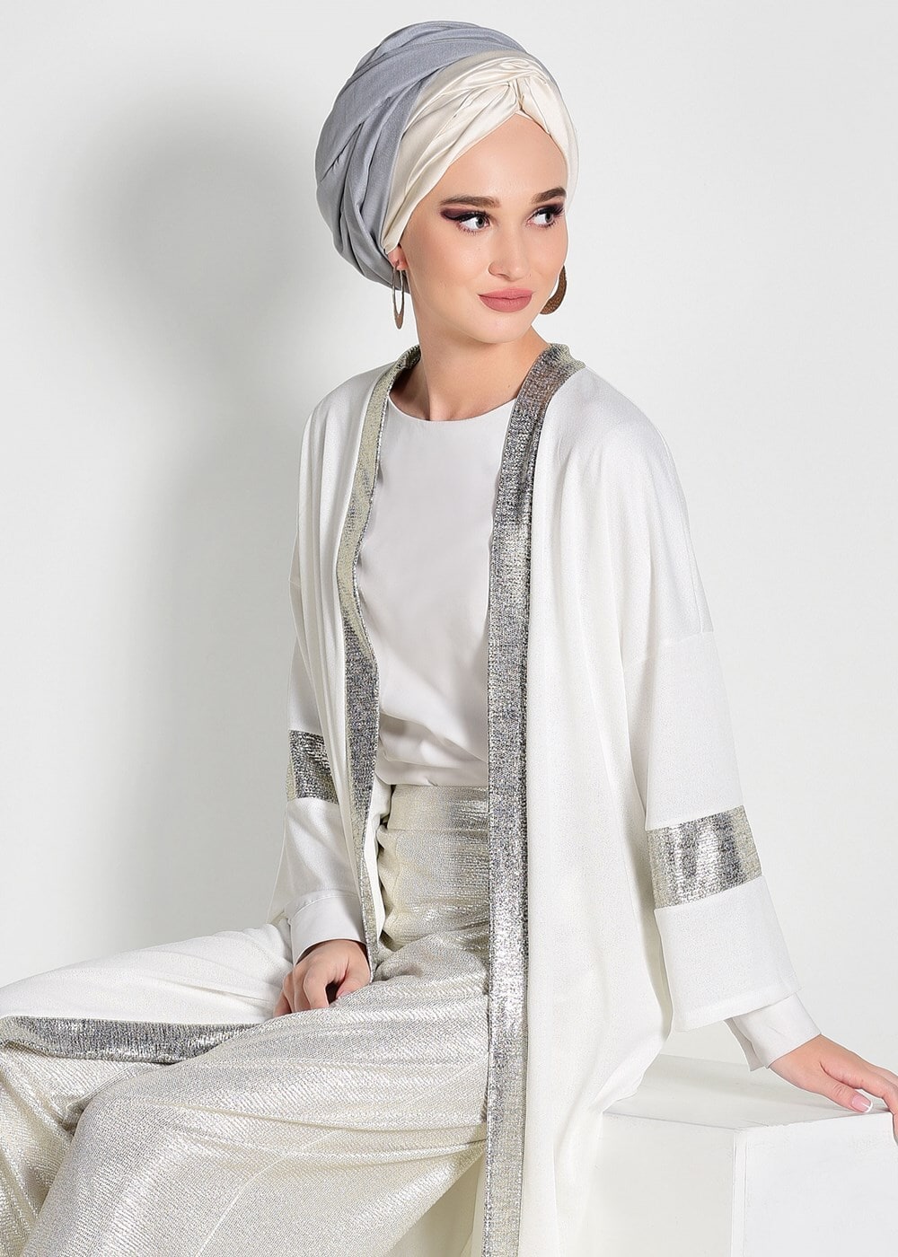 Tesettür giyim EKRU SİMLİ ŞERİT DETAYLI HIRKA 75571