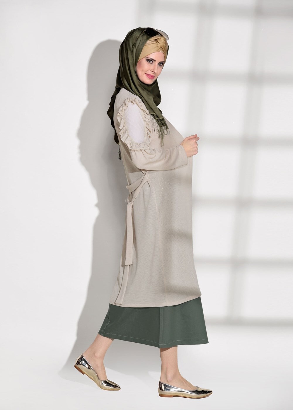 Hijab clothing BEIGE TULLE DETAIL COMBED COTTON CARDIGAN 92081 