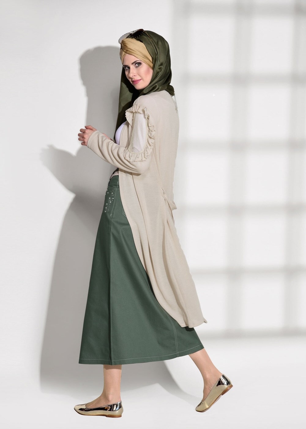 Vêtements hijab BEIGE CARDIGAN EN COTON PEIGNE AVEC DÉTAIL TULLE 92081