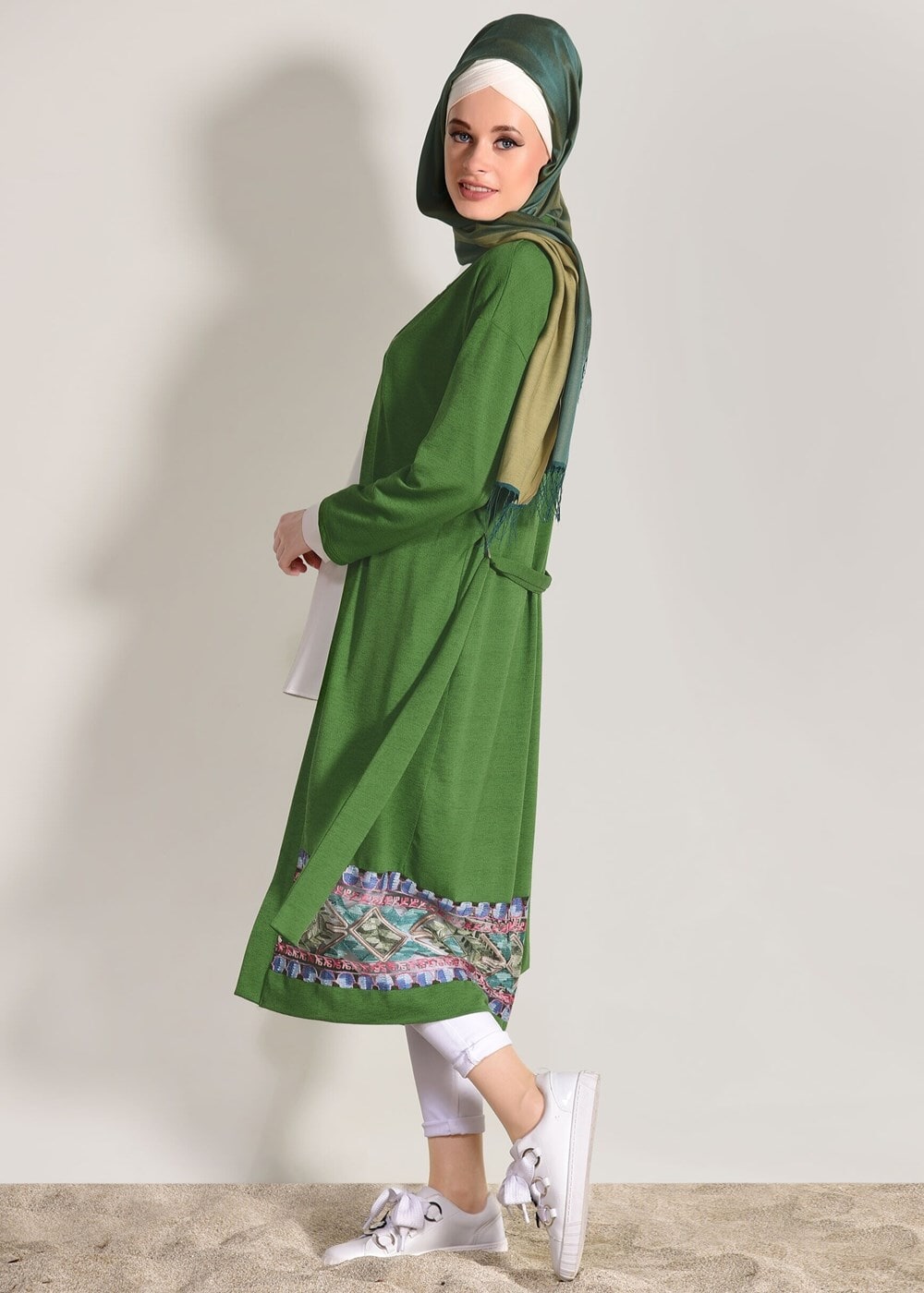 Tesettür giyim YEŞİL T 92171 İkoll- Dantel Detaylı Kuşaklı Hırka
