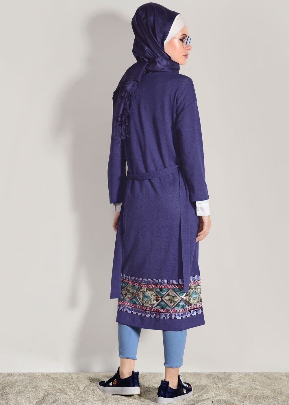 Tesettür giyim LACİVERT T 92171 İkoll- Dantel Detaylı Kuşaklı Hırka