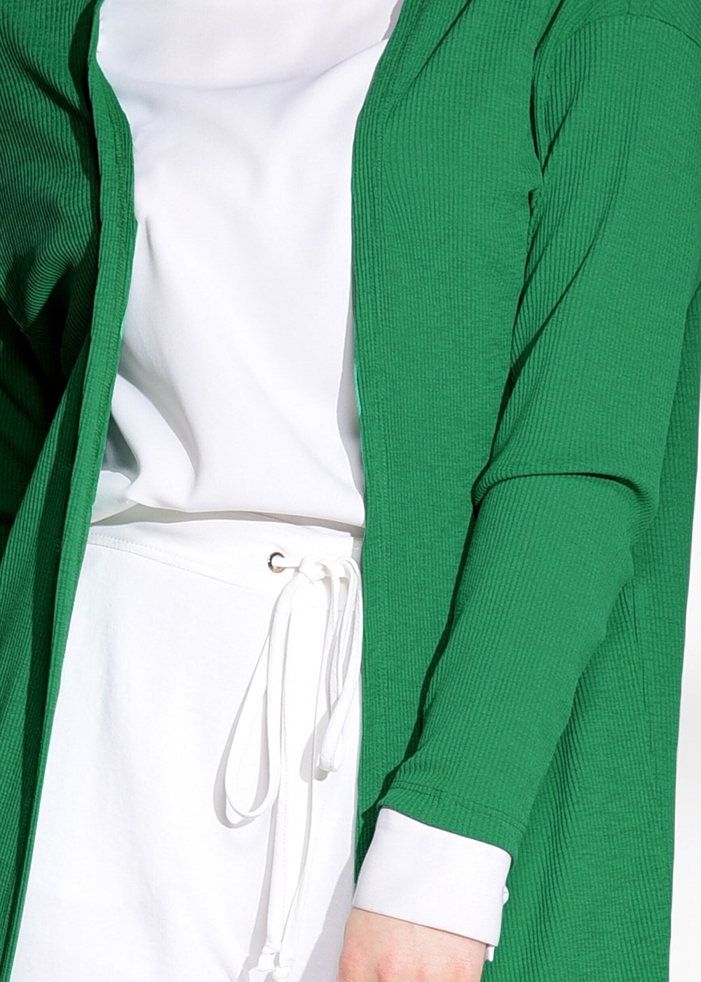 Vêtements hijab VERT CARDIGAN À MANCHES DÉTAILLÉES SUR LES CTÉS 037