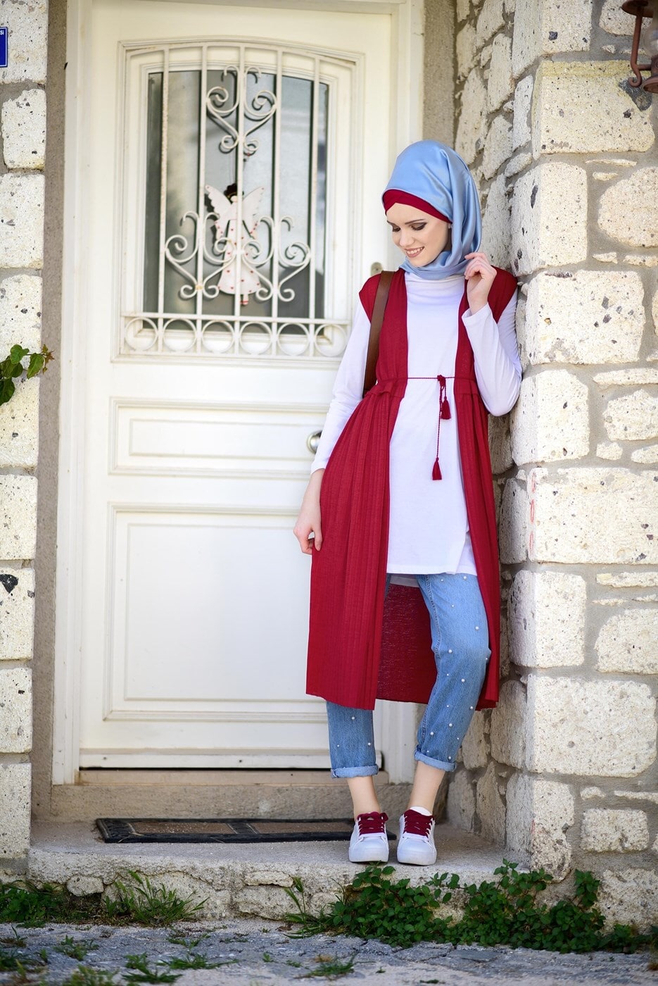 Hijab clothing RED PLEAT DETAIL VEST 951632 