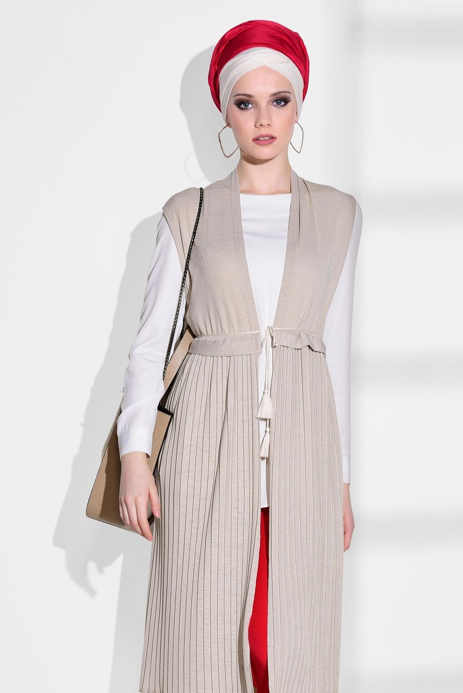 Hijab clothing BEIGE PLEAT DETAIL VEST 951632 