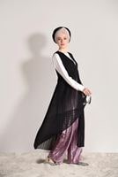 Tesettür giyim SİYAH T 6128 Mısra-Pilise Detaylı Yelek