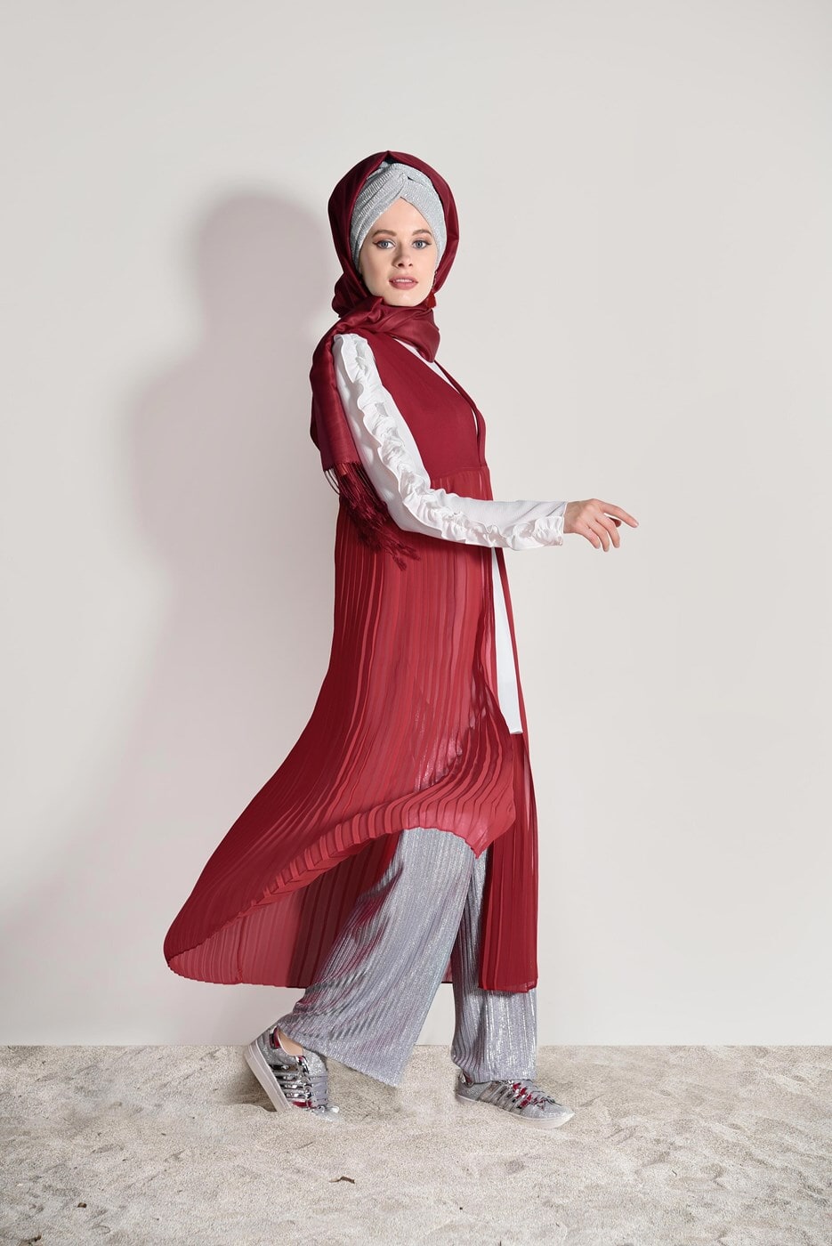 Tesettür giyim KIRMIZI T 6128 Mısra-Pilise Detaylı Yelek