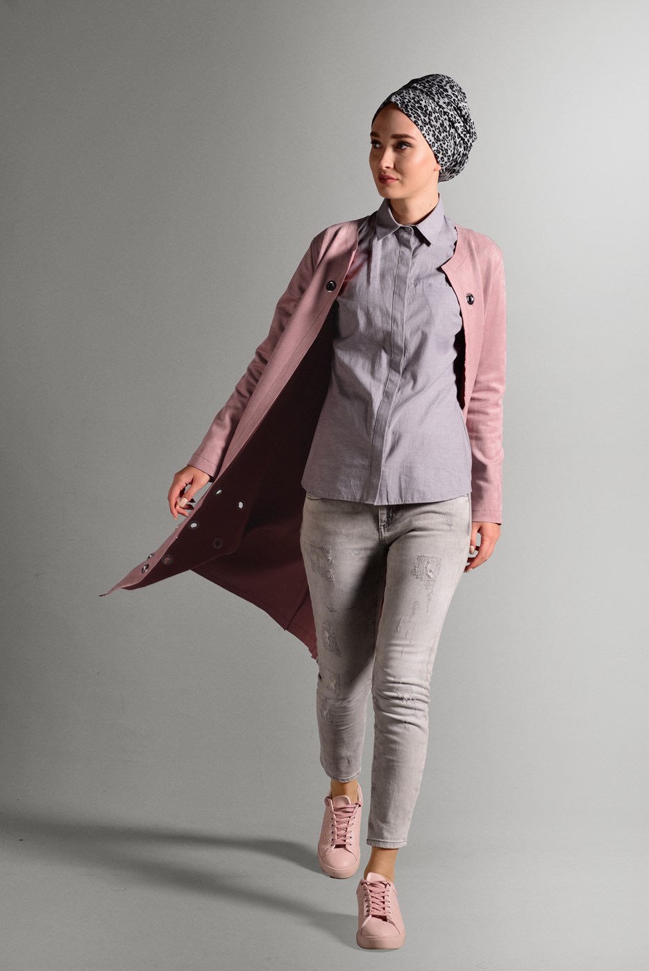 Vêtements hijab POUDRE VESTE EN DAIM DÉTAILLÉ ŒILLETS 1418