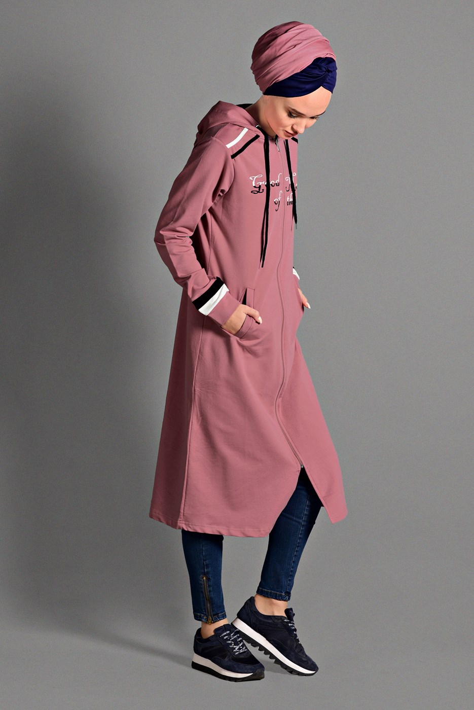 Tesettür giyim PEMBE KAPÜŞONLU SPOR CEKET 2028 