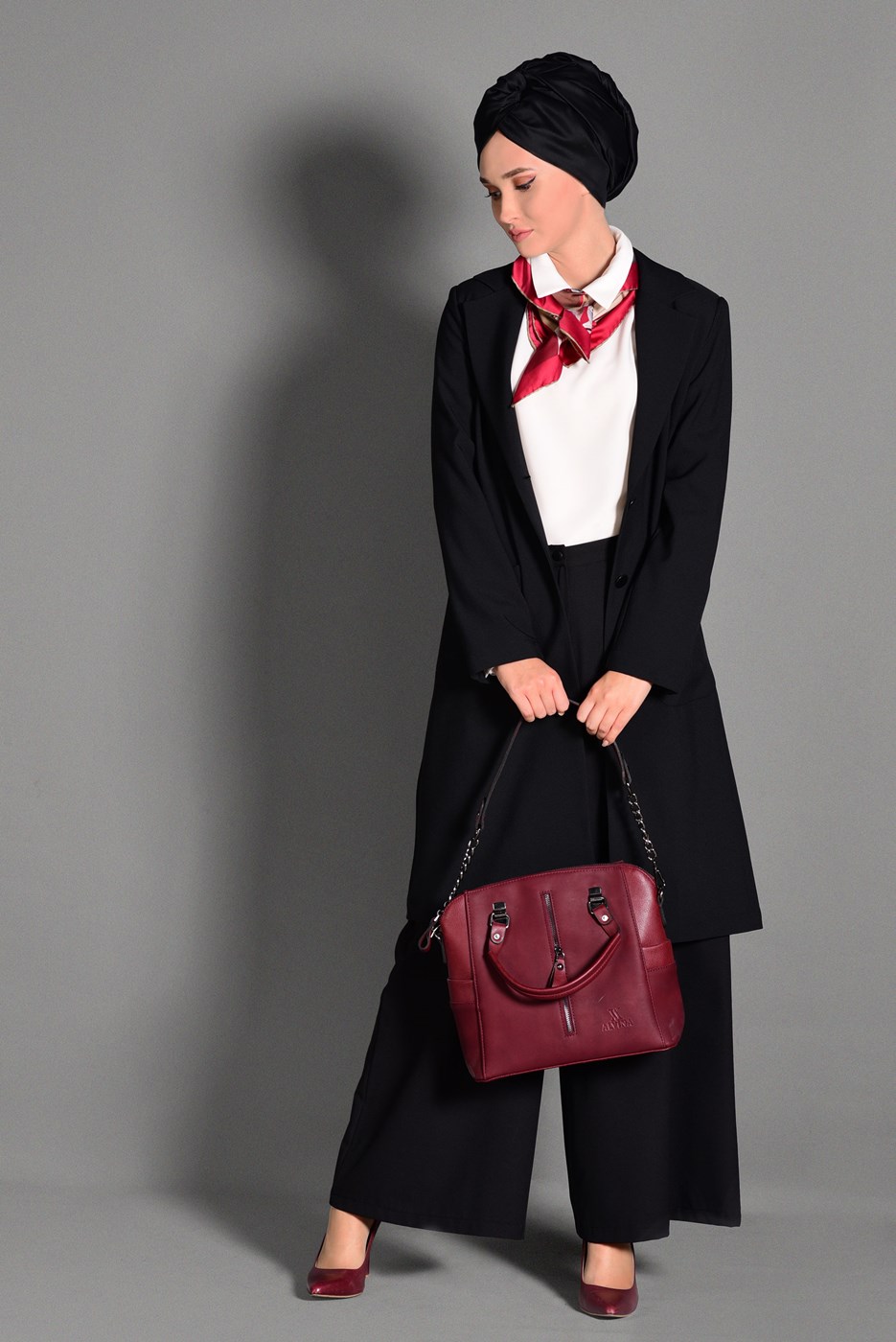 Tesettür giyim SİYAH DÜĞMELİ CEP DETAYLI CEKET 4800 