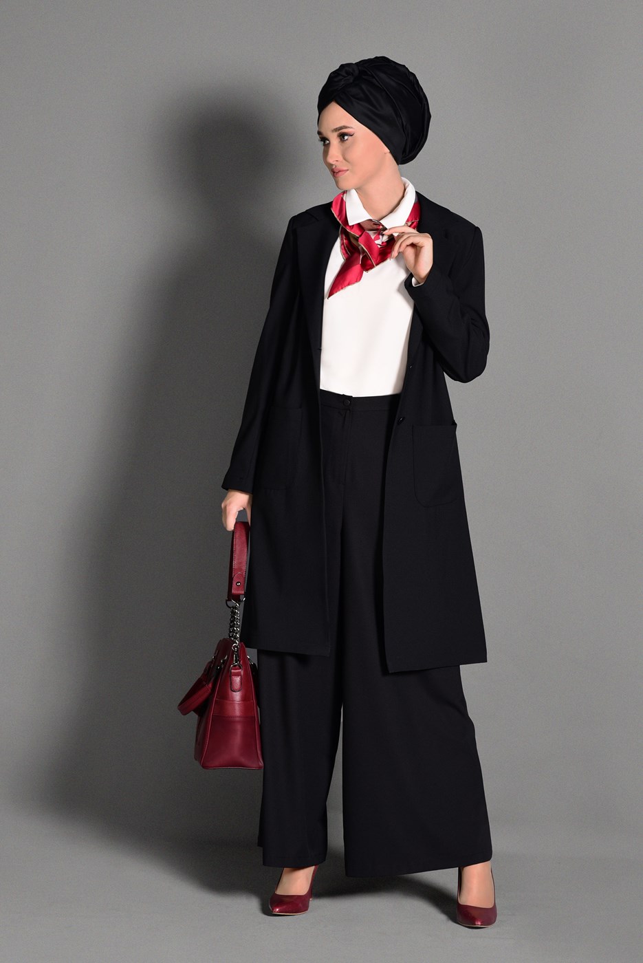 Tesettür giyim SİYAH DÜĞMELİ CEP DETAYLI CEKET 4800 