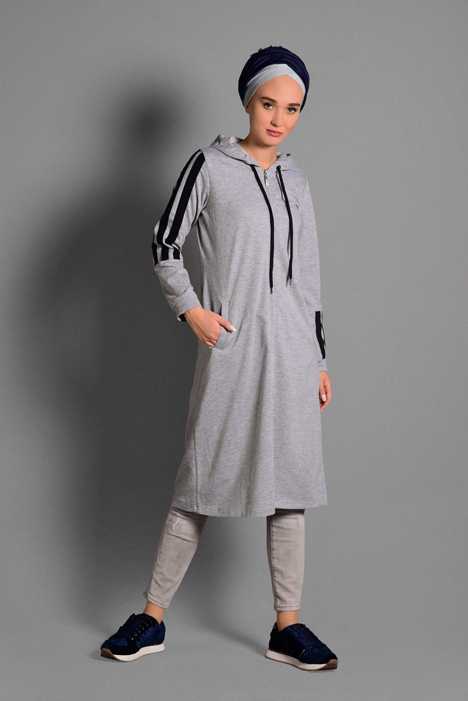 Tesettür giyim GRİ ÇİZGİ DETAYLI SPOR CEKET 5028 