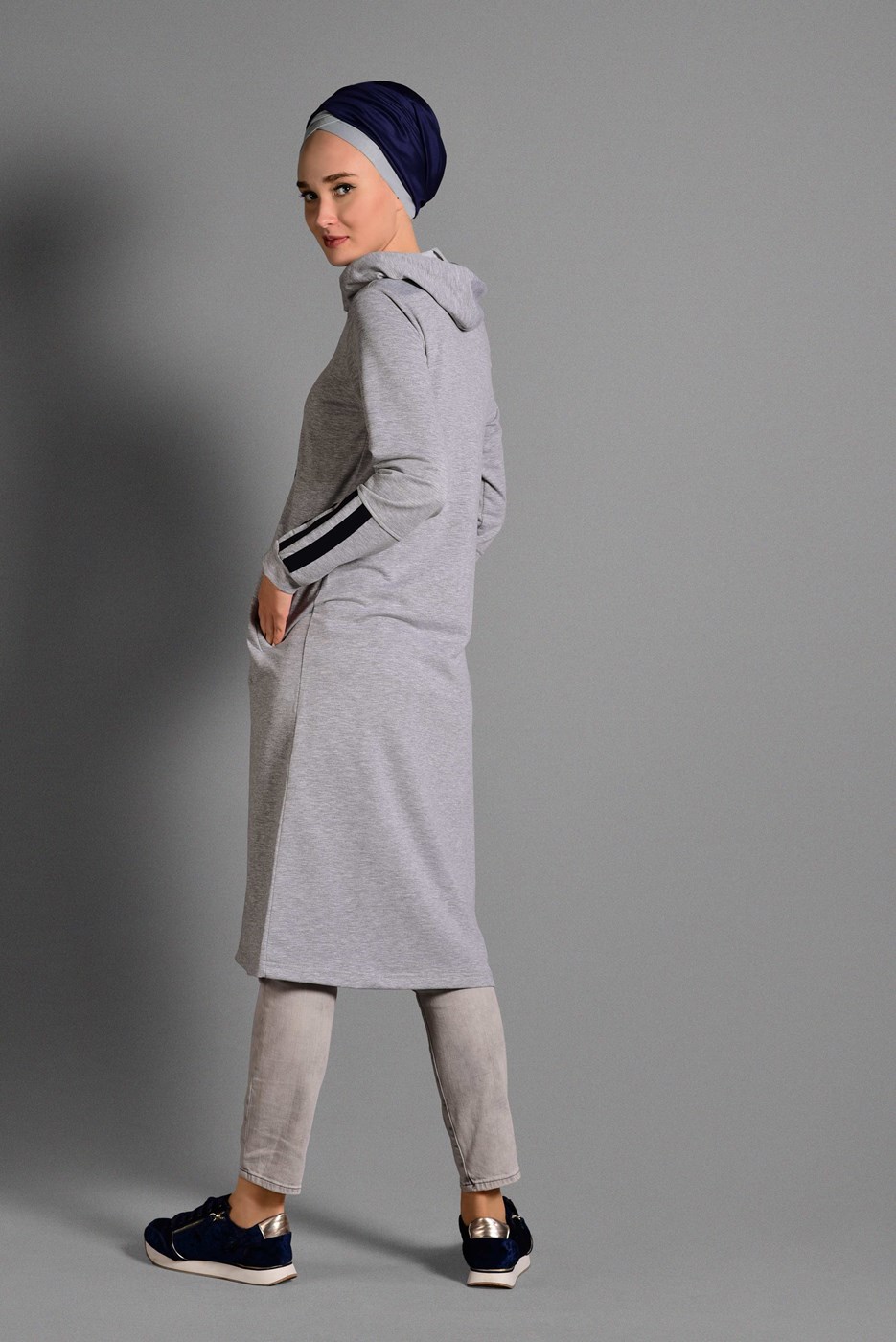 Tesettür giyim GRİ ÇİZGİ DETAYLI SPOR CEKET 5028 