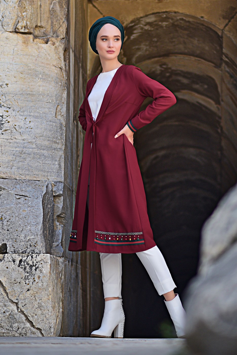 Vêtements hijab ROUGE VESTE À VERROTERIES 6435 