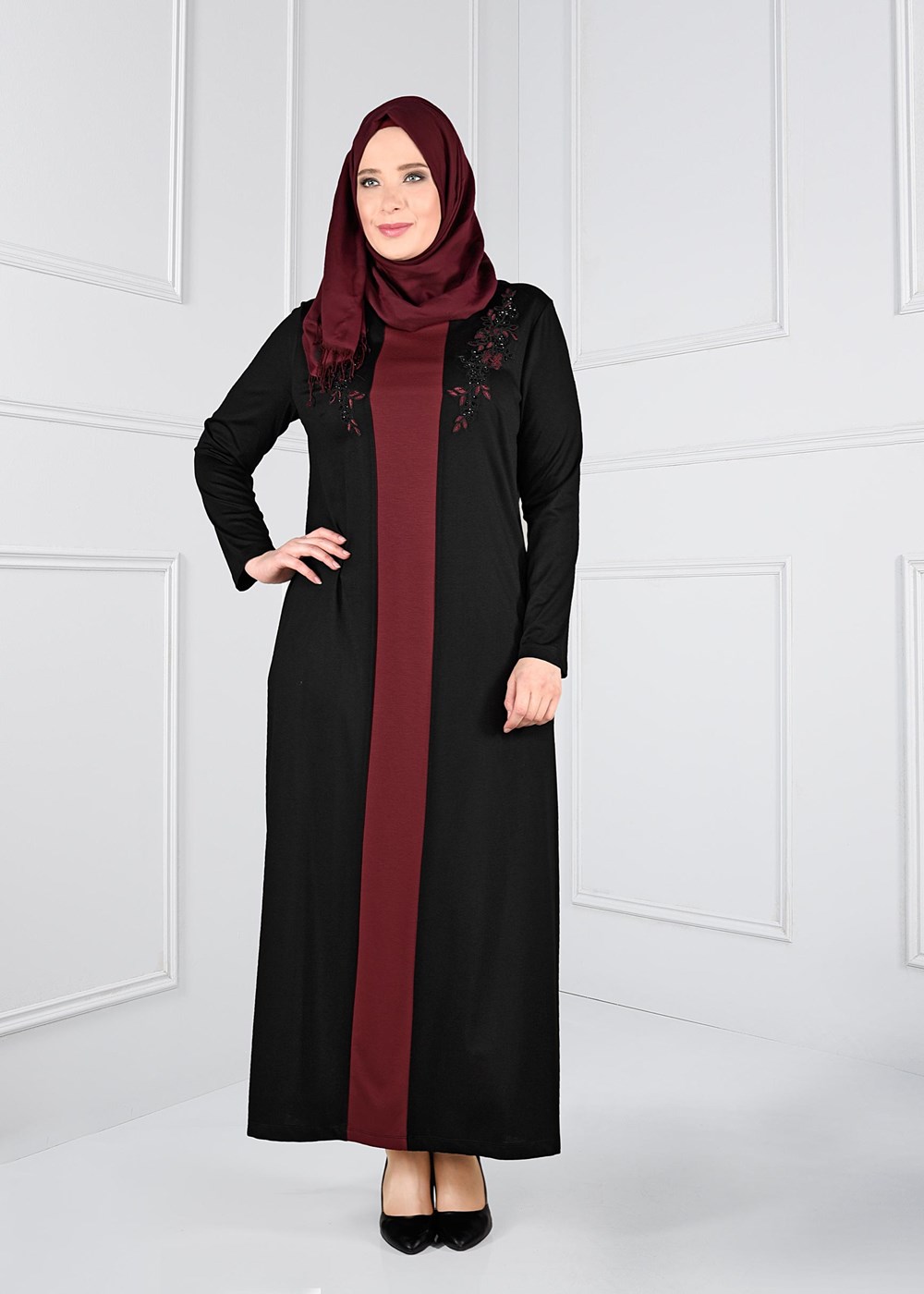 Vêtements hijab NOIR ROBE À BRODÉE 2742	