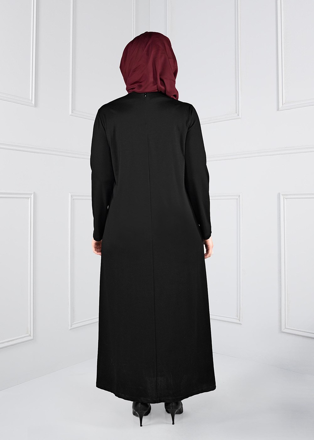 Vêtements hijab NOIR ROBE À BRODÉE 2742	