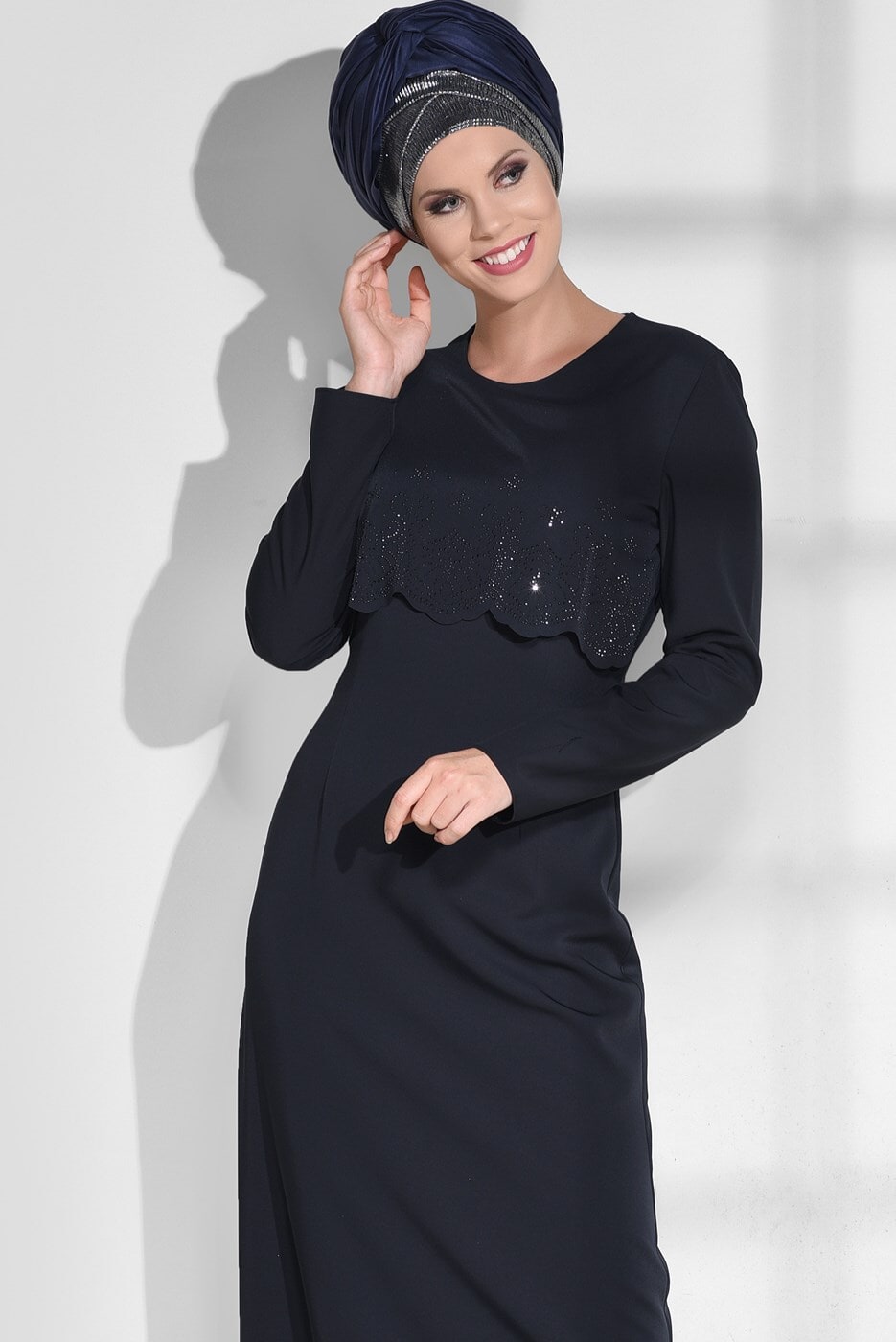 Tesettür giyim LACİVERT BİSİKLET YAKA ELBİSE 4733