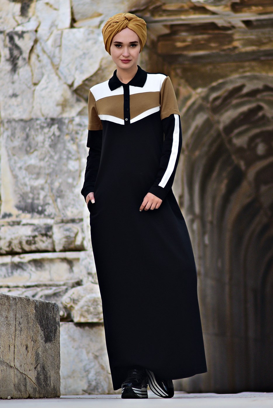 Tesettür giyim SİYAH ERKEK YAKA EŞOFMAN ELBİSE 6328 