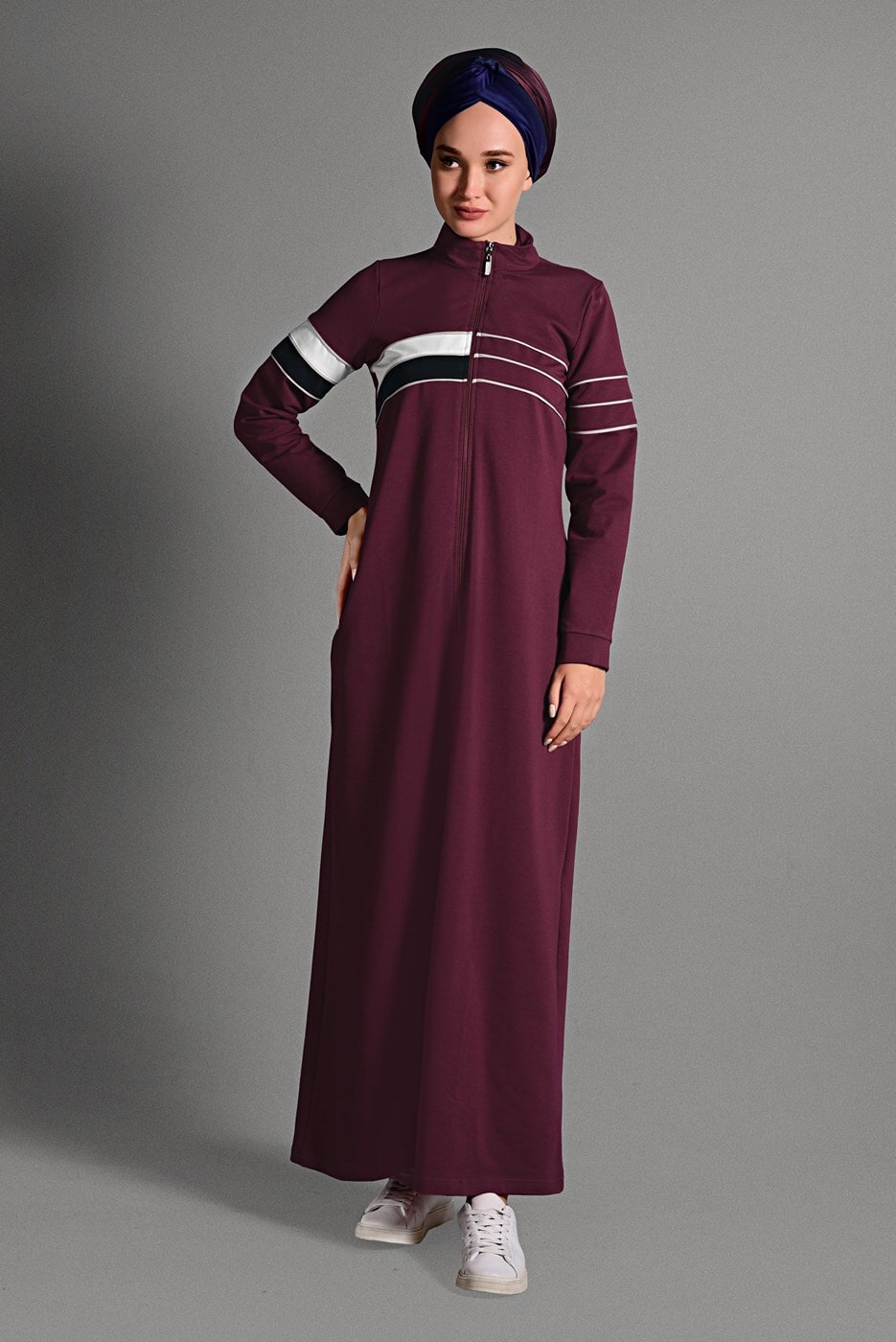 Tesettür giyim BORDO ÇİZGİ DESENLİ SPOR FERACE 6428