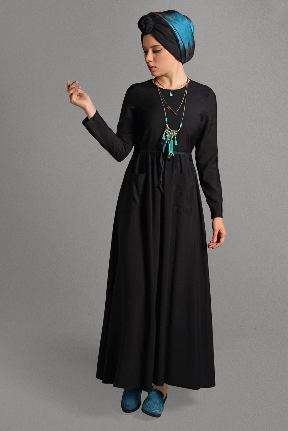 Tesettür giyim SİYAH CEPLİ BELİ BAĞCIKLI ELBİSE 8244 