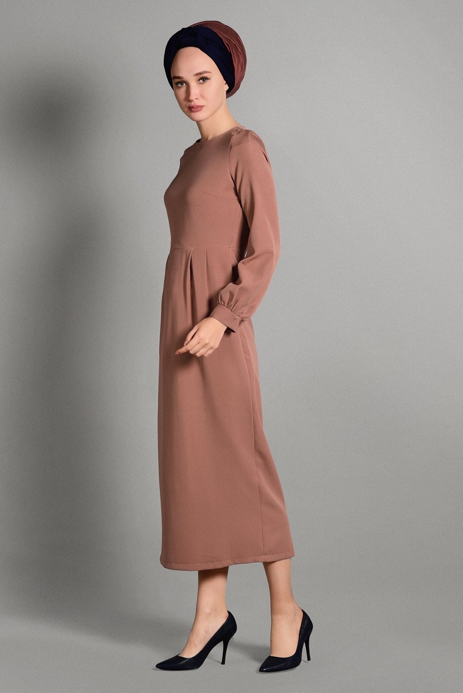 Tesettür giyim PUDRA PİLE DETAYLI ELBİSE 8393 