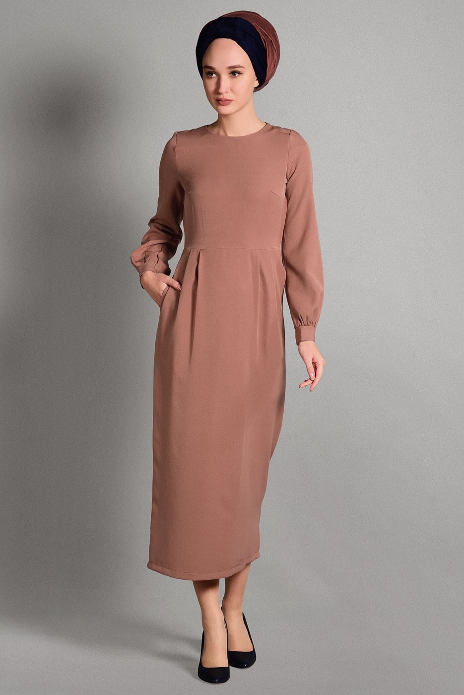 Tesettür giyim PUDRA PİLE DETAYLI ELBİSE 8393 