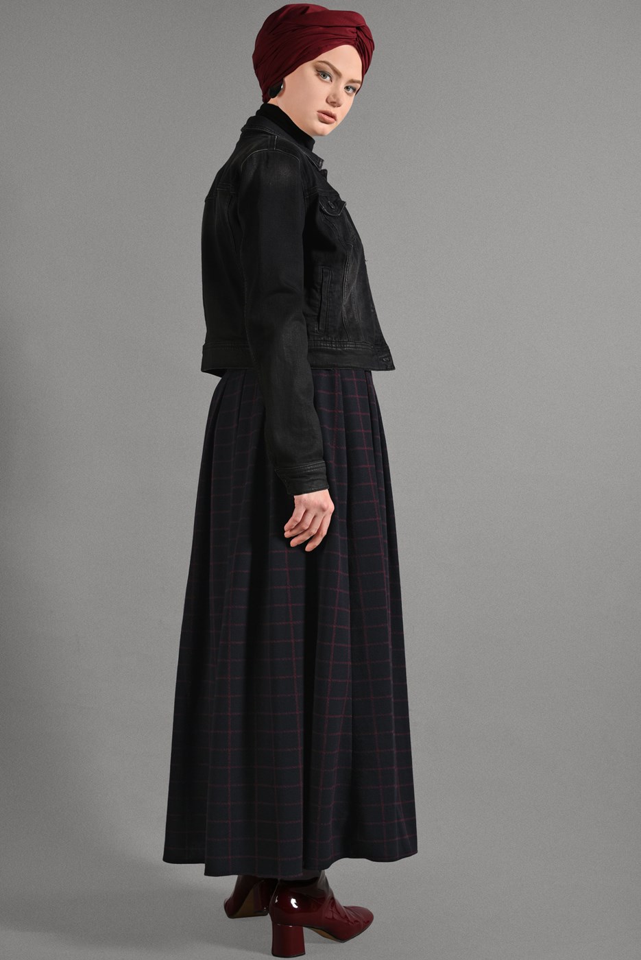 Tesettür giyim SİYAH EKOSE DESENLİ ETEK 008-1