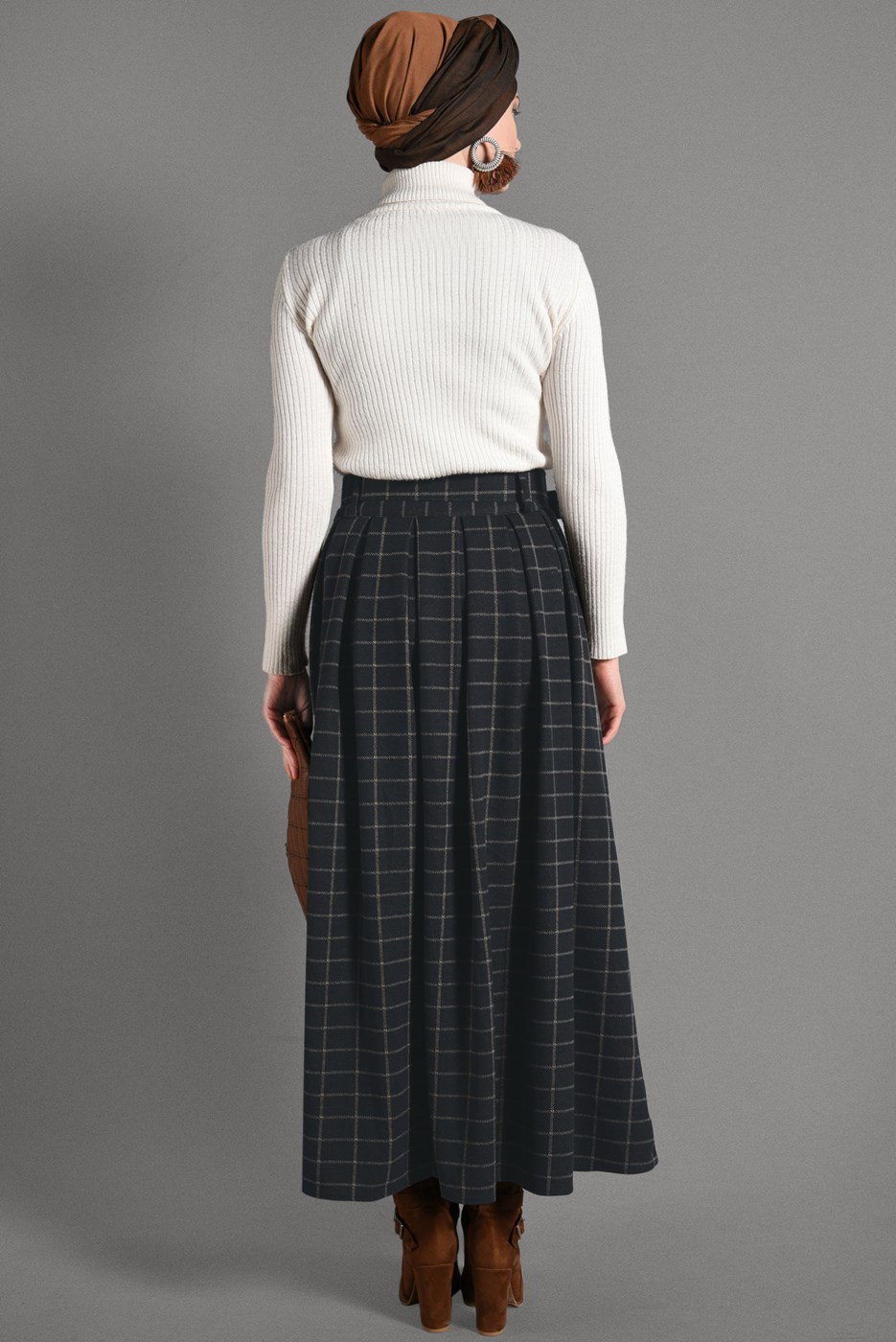 Tesettür giyim SİYAH EKOSE DESENLİ ETEK 008-1