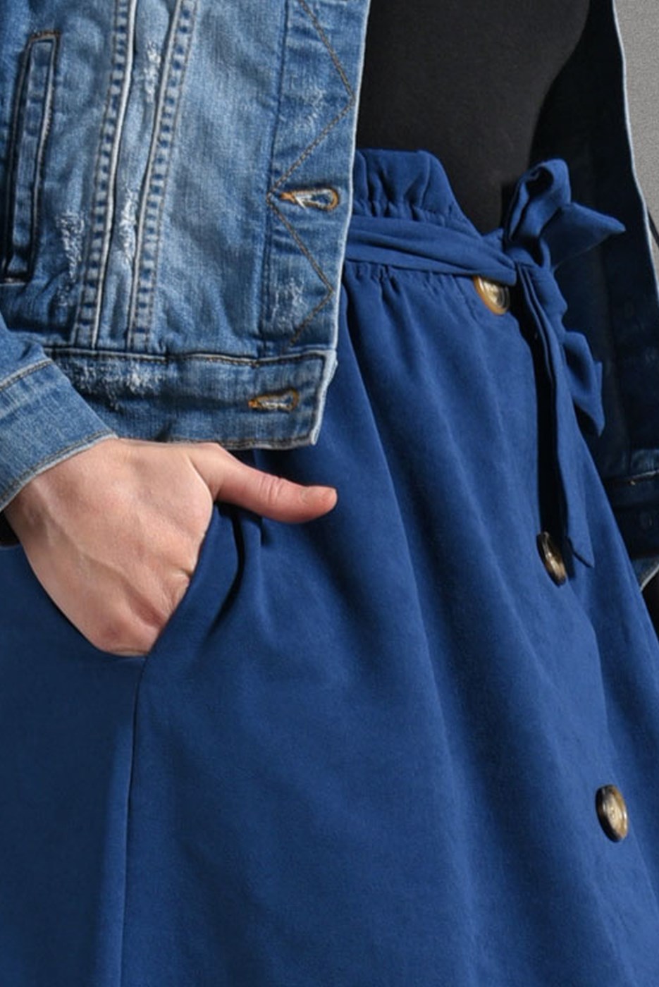 Tesettür giyim LACİVERT BELİ KEMERLİ DÜĞME DETAYLI ETEK  518-1