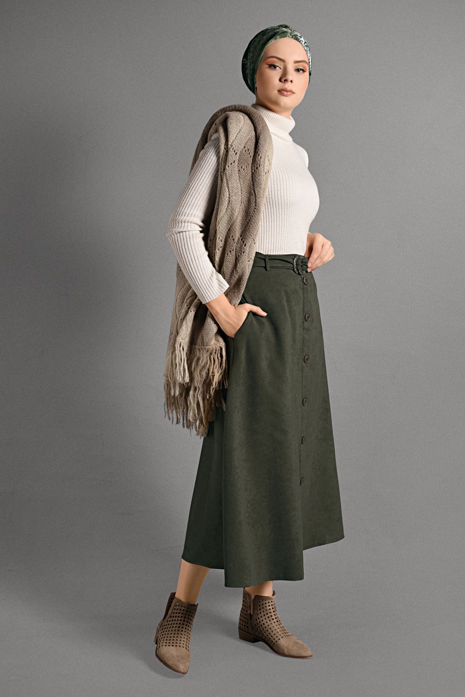 Tesettür giyim HAKİ KEMER DETAYLI SÜET ETEK 018 